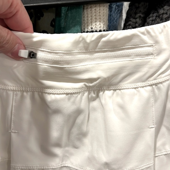 💕 GB from Dillards NWT athletic/tennis skort w pockets in shorts under skirt. - Picture 7 of 7